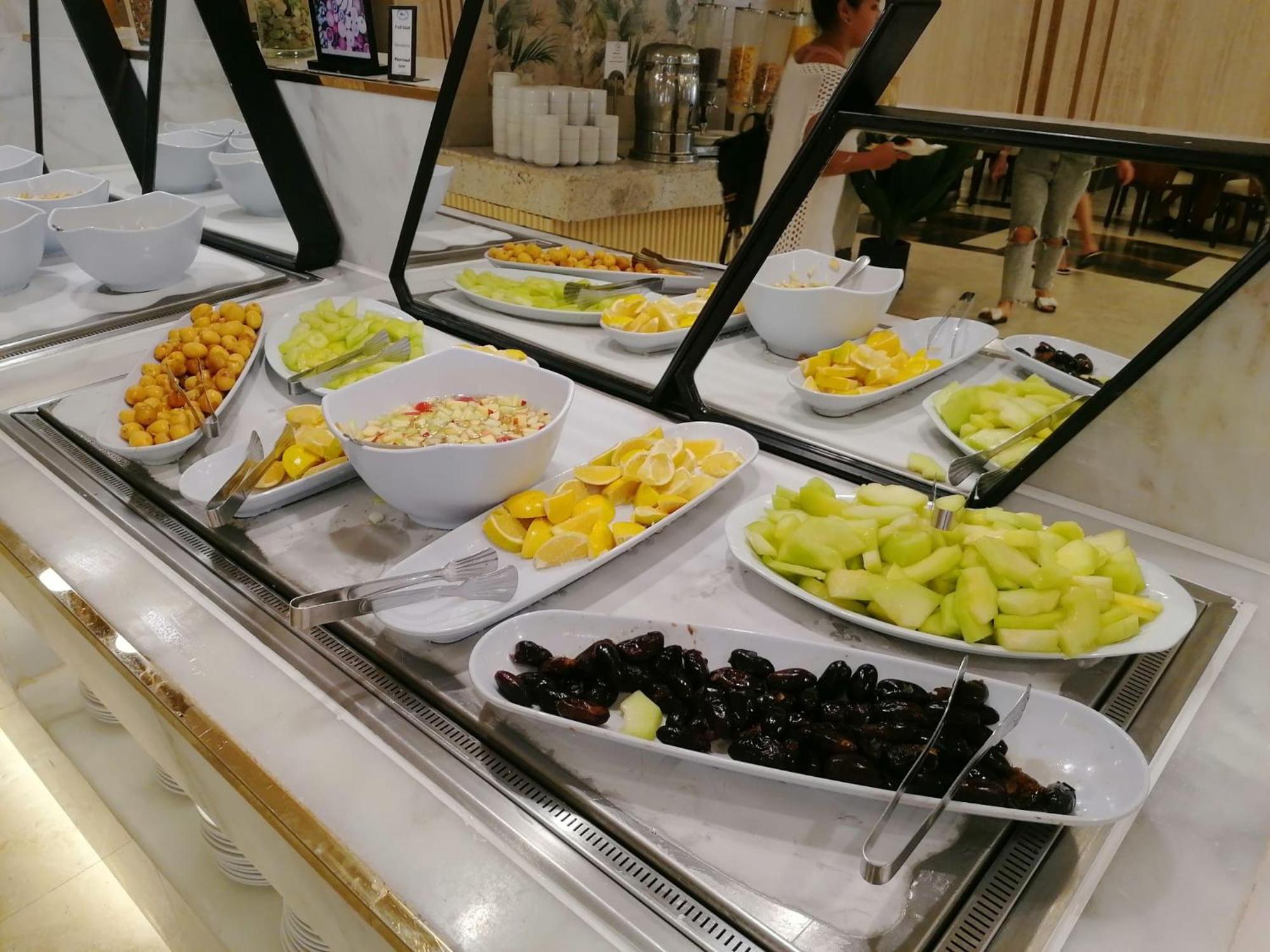 Hotel Apartments Villaggio Dei Fiori 4 Stars Luxury - Great Family Resort - Pet Friendly - With Hypermarket - Delivery Restaurant-Pizzeria - Room Breakfast With Supplement - Ultra Fast Wi-Fi - Play Area For Children - Olympic Swimming Pool - Parking Каорле Экстерьер фото